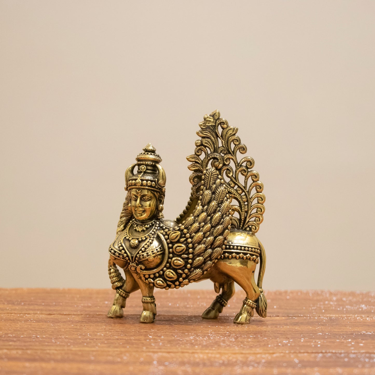 Kamdhenu Cow Brass Idol for Prosperity & Abundance | Vastu Decor - 3.5 Inches